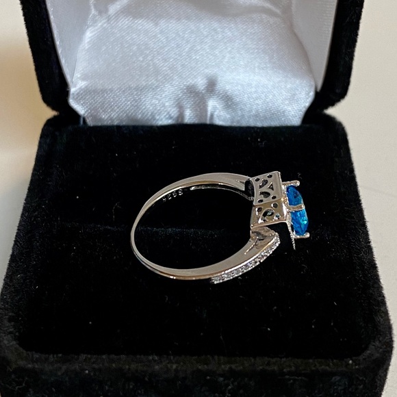 925 Sterling Silver Blue CZ Halo Fashion Ring - Picture 2 of 10